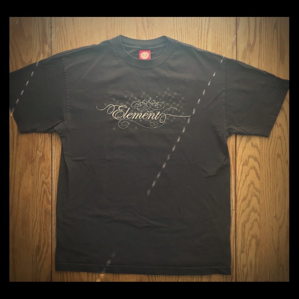 Element tee